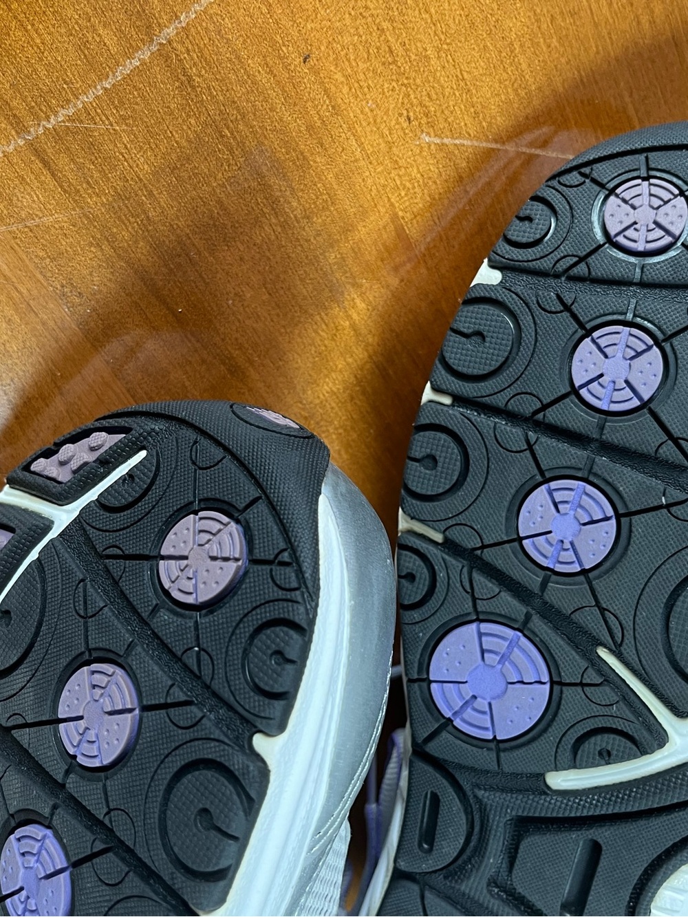 New Balance Silver and Purple Men’s Size 12 Athletic Sneakers - Picture 6 of 7